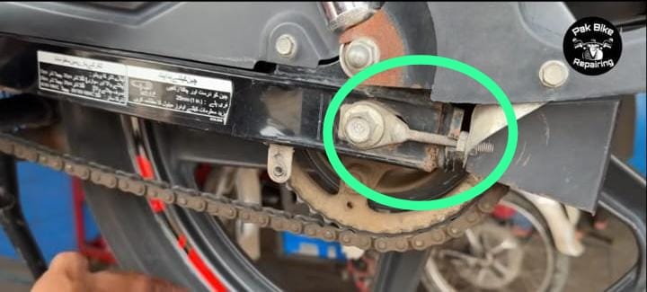 Chain Sitting honda Cb150 F 5